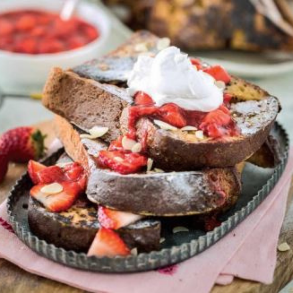 Vanilla French Toast with Strawberry Sauce